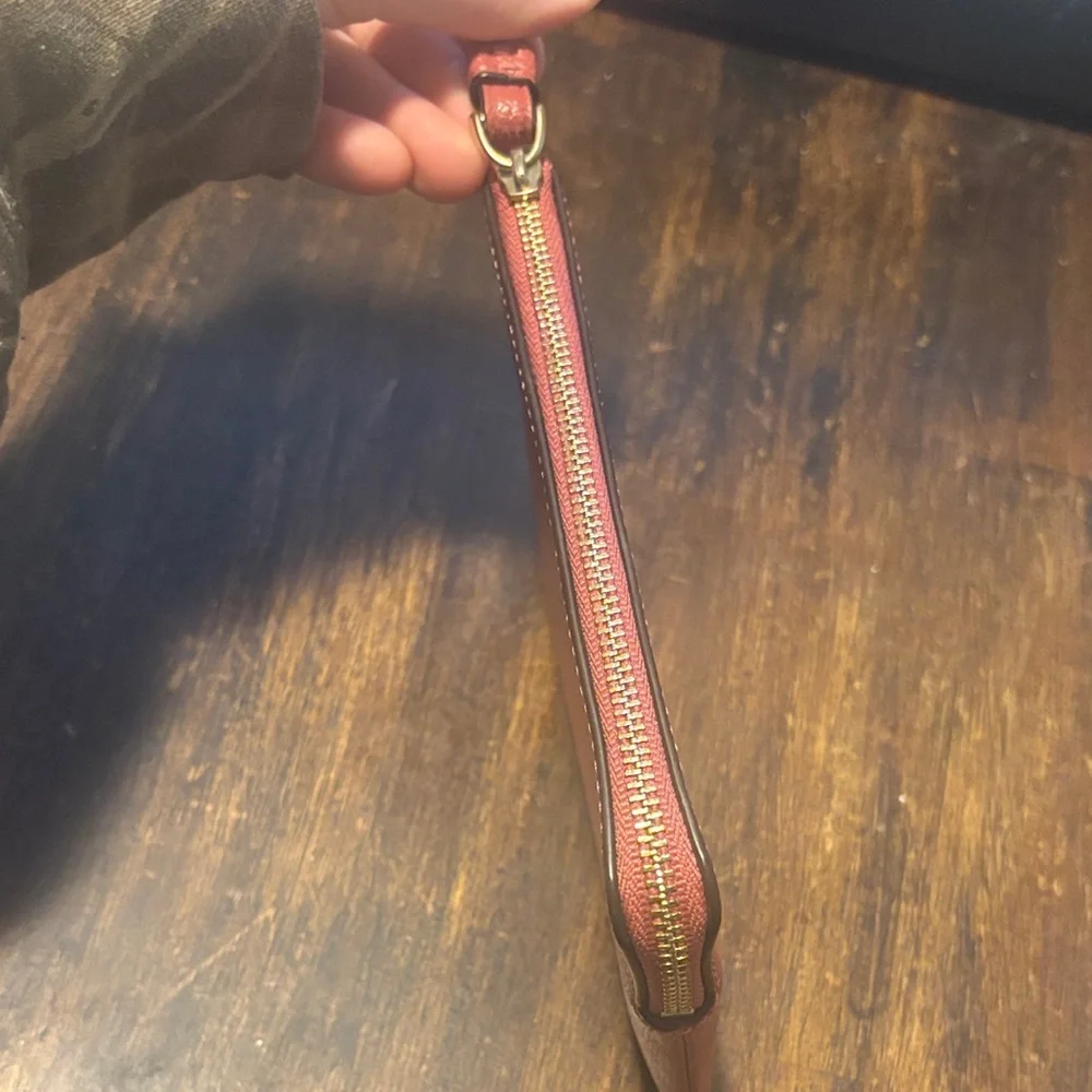 Coach Corner Zip Wristlet in Pink, NWOT - Picture 10 of 13